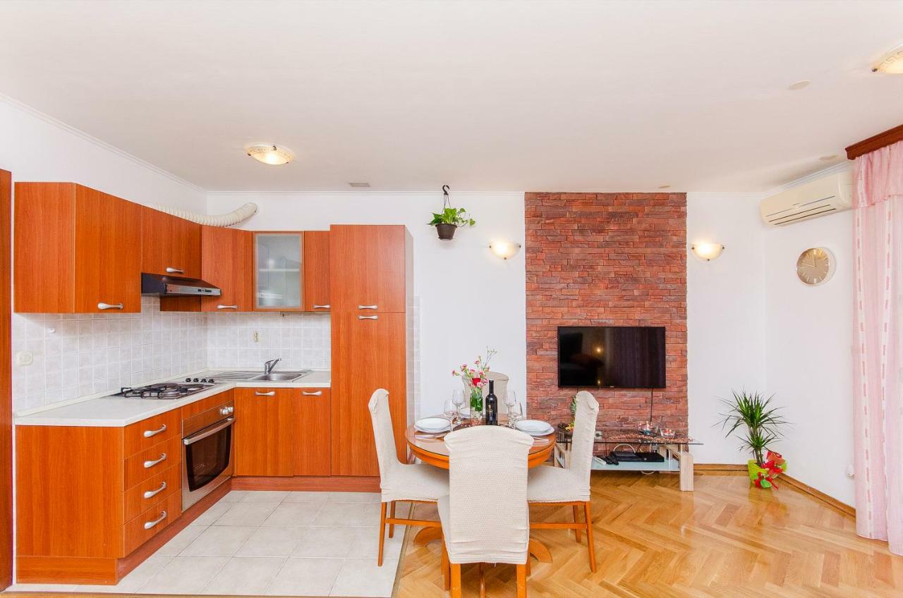 Apartment Lucija سبليت المظهر الخارجي الصورة
